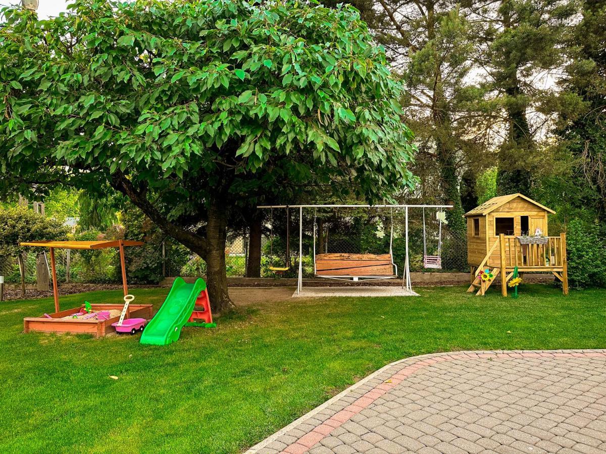Apartamenty 72 - Agroturystyka Wola Pekoszewska Экстерьер фото